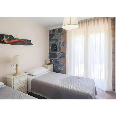 Stone House By Anemos Tinos *