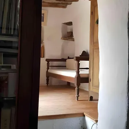 Σπίτι διακοπών Stone House By Anemos Tinos