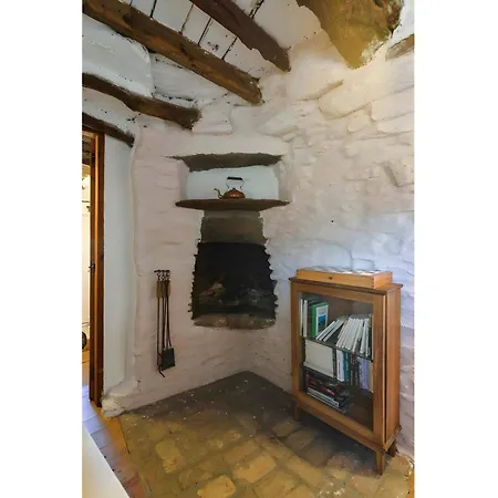 Stone House By Anemos Tinos